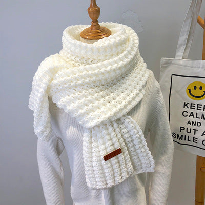 Thick Woolen Scarf – Simple Warm Winter Wrap
