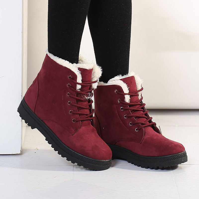 Plush-Lined Winter Snow Boots — Cozy Style for Chilly Days