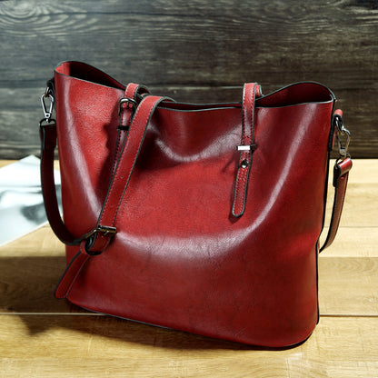 Oil-Wax Leather Messenger Tote — Spacious Style for Everyday Chic