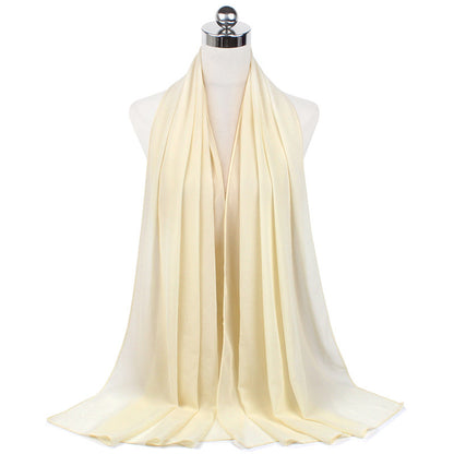 Chic Monochrome Chiffon Hijab with Pearl Detail – Lightweight Wrap