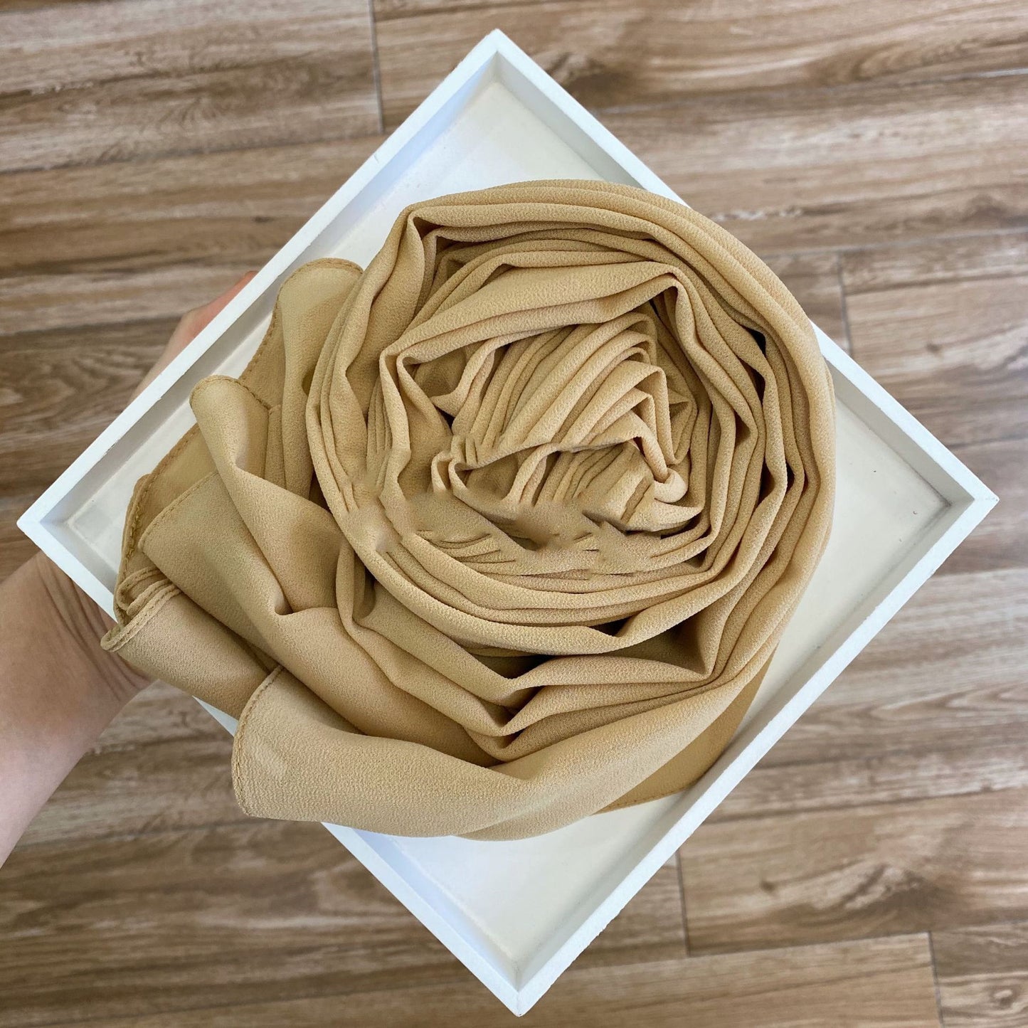 Solid Pearl Chiffon Hijab Scarf – Lightweight Elegance