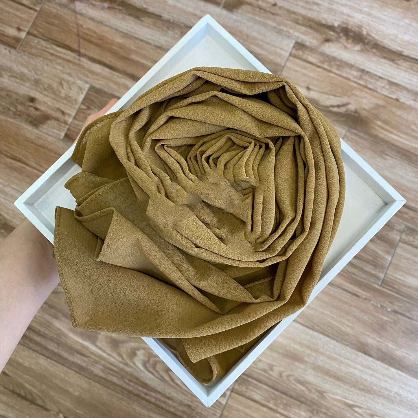 Solid Pearl Chiffon Hijab Scarf – Lightweight Elegance