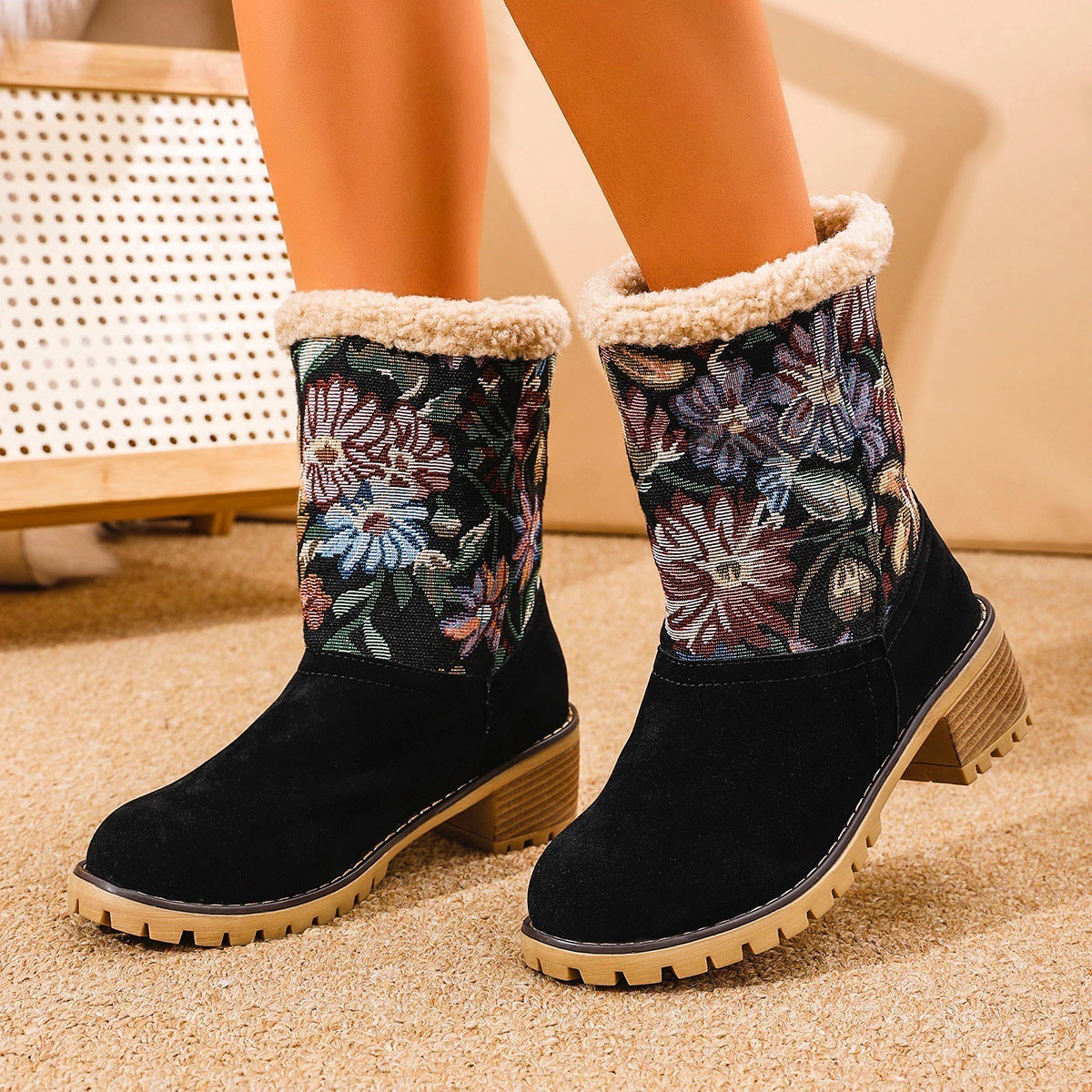Flower-Embroidered Platform Snow Boots — Warm, Stylish Winter Essentials