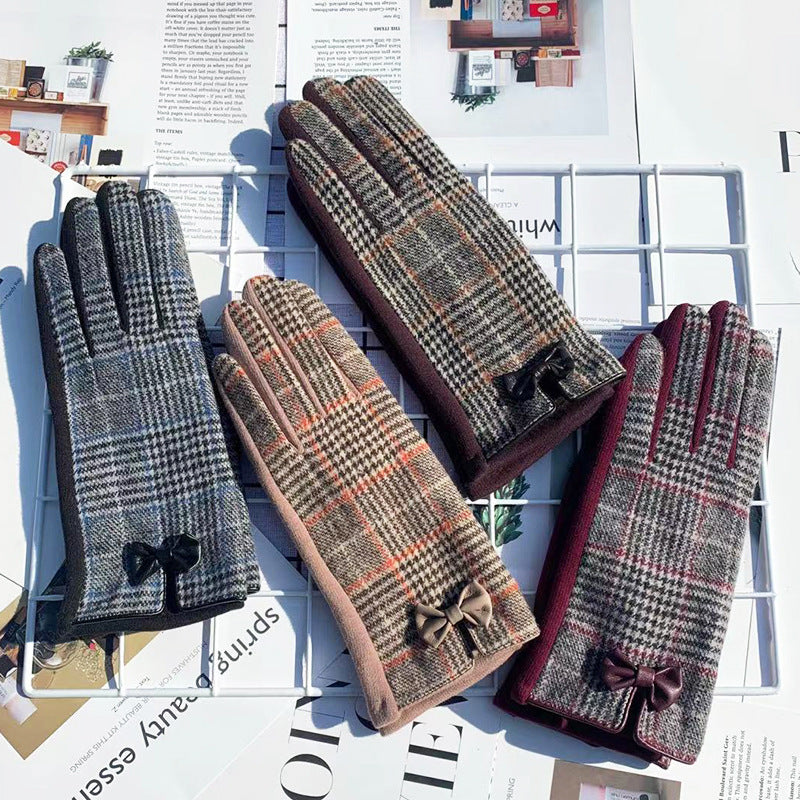 Warm Woolen Riding Gloves – Touch Screen & Contrast Colour