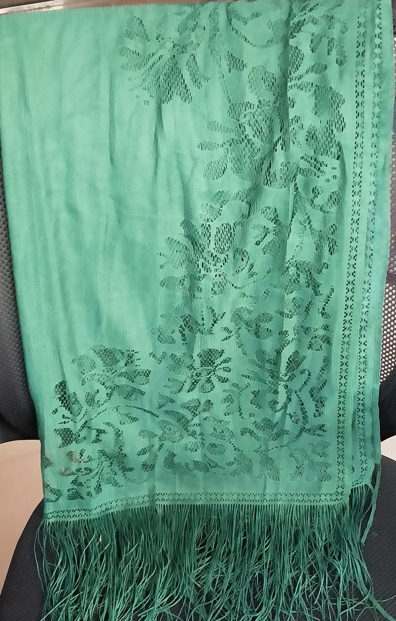 Lace-Edge Tassel Hijab Wrap – Solid Color Elegance