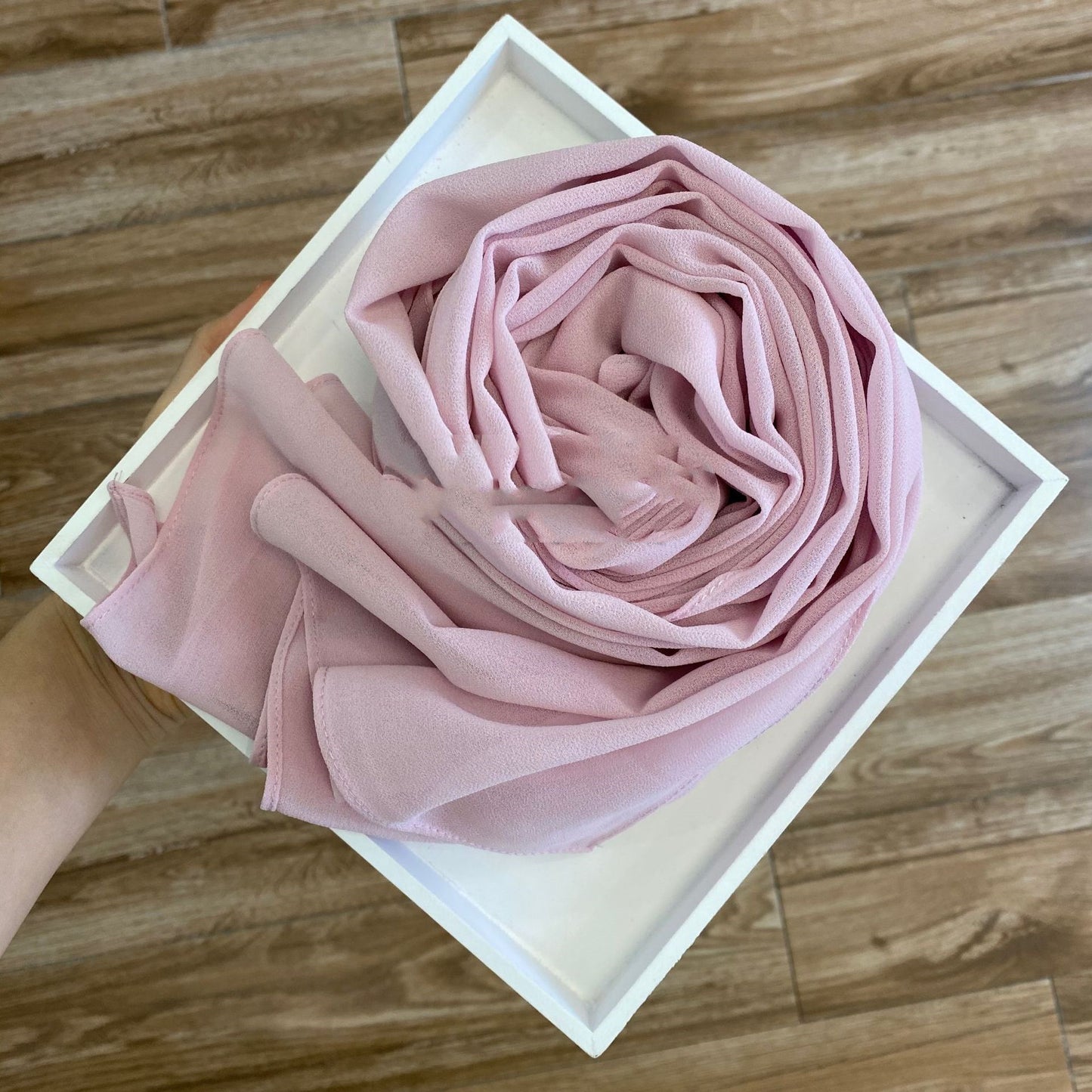 Solid Pearl Chiffon Hijab Scarf – Lightweight Elegance