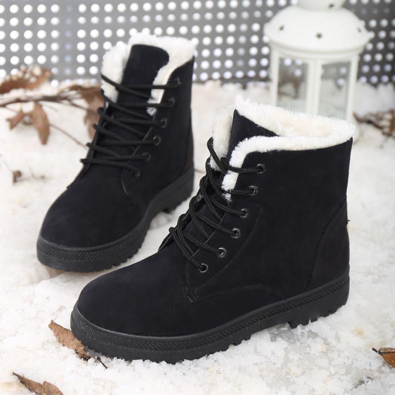 Plush-Lined Winter Snow Boots — Cozy Style for Chilly Days